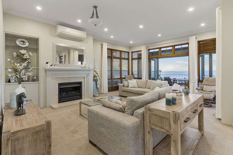 15 Omana Esplanade Maraetai_7