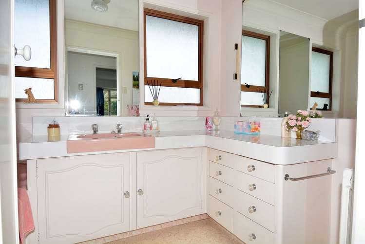 465 North Road Waikiwi_10