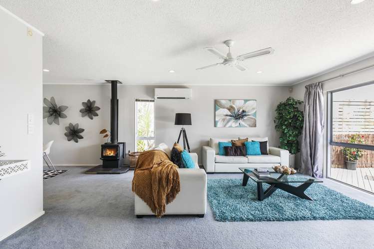 28 Drome View Place Beach Haven_10