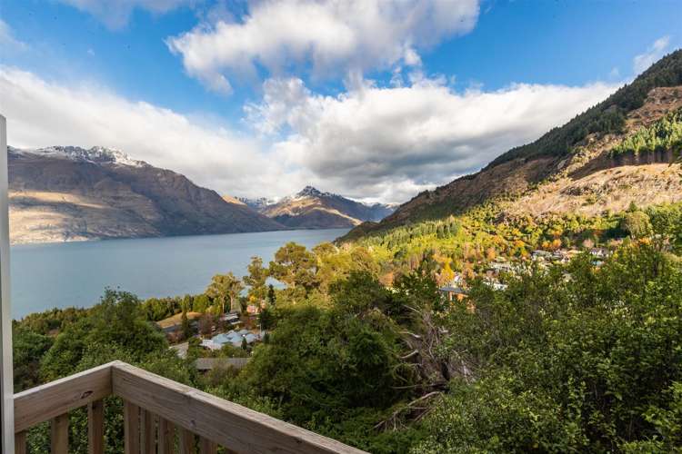 32b Mackinnon Terrace Fernhill/Sunshine Bay_7