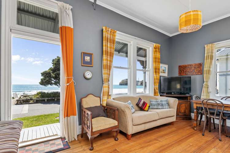 58 Jetty Road Castlepoint_3