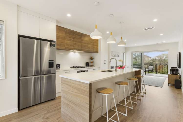 163 Bonair Crescent Silverdale_1