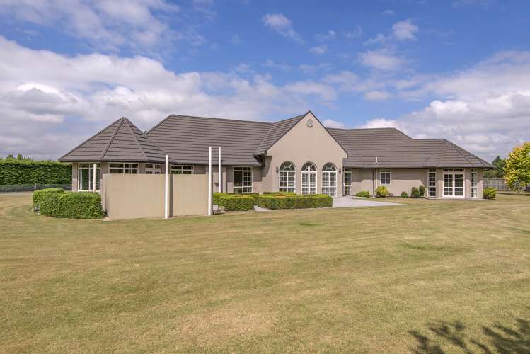 46 Stott Drive Darfield_26