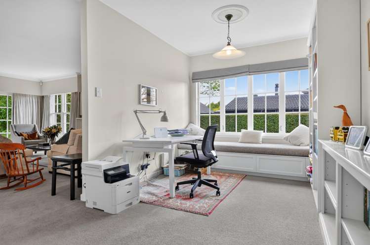 770 River Road Chartwell_11