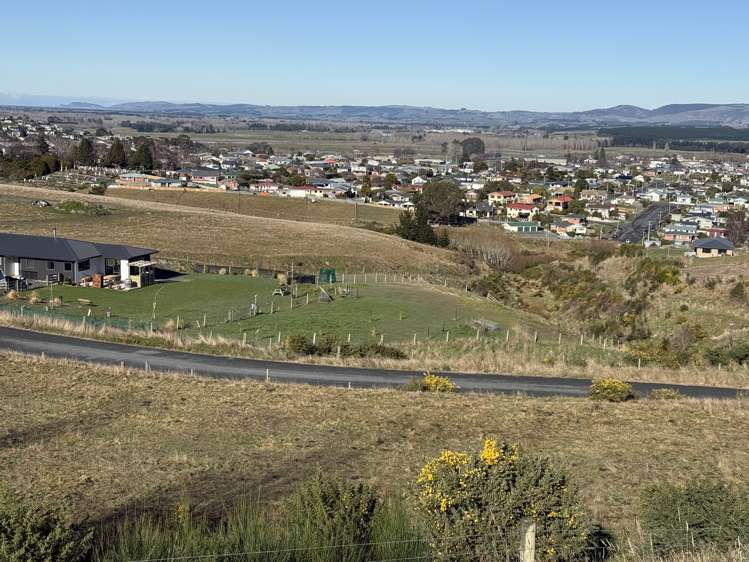 9 Cypress Lane Balclutha_3