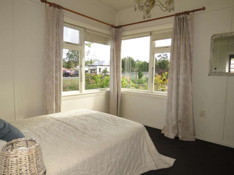 74 Church Street Reefton_6