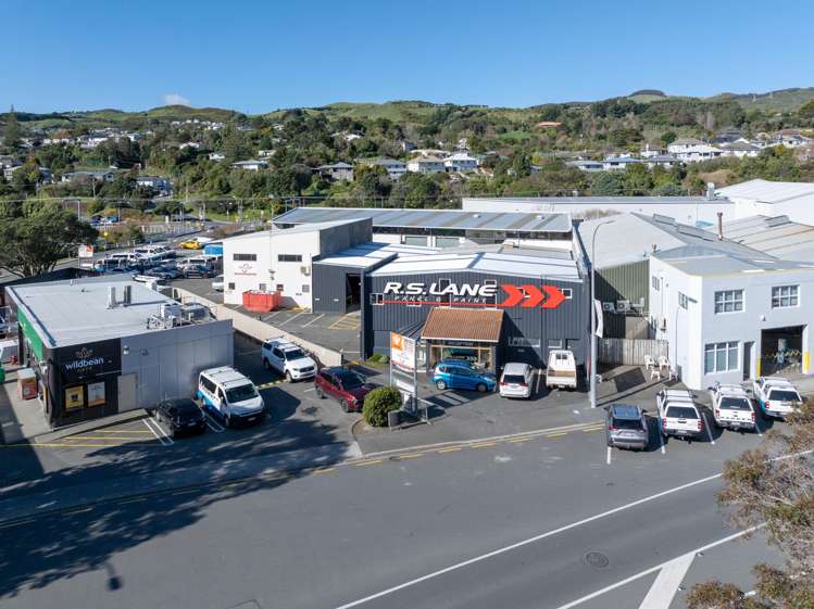 98 Main Road Tawa_13
