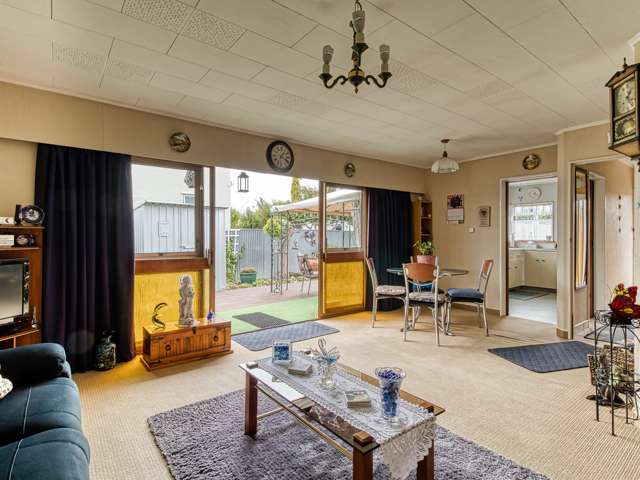 2/510 Heretaunga Street East Hastings_1