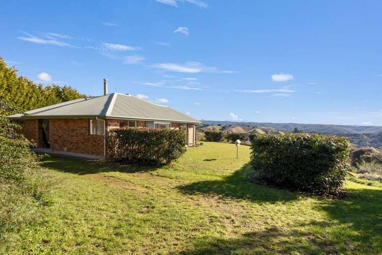 86 Totara View Road Wakefield_8