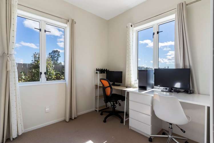 8 Saddleback Crescent Papakura_25