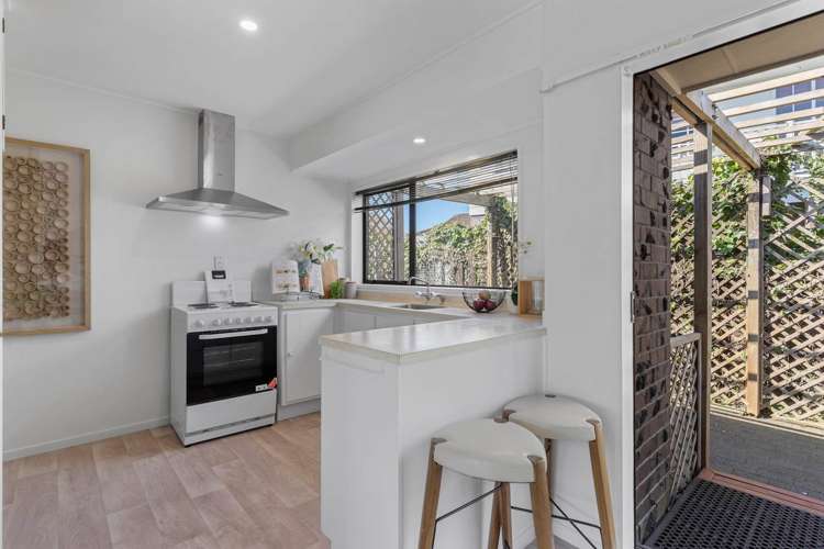 1/6 Tomintoul Place Highland Park_10