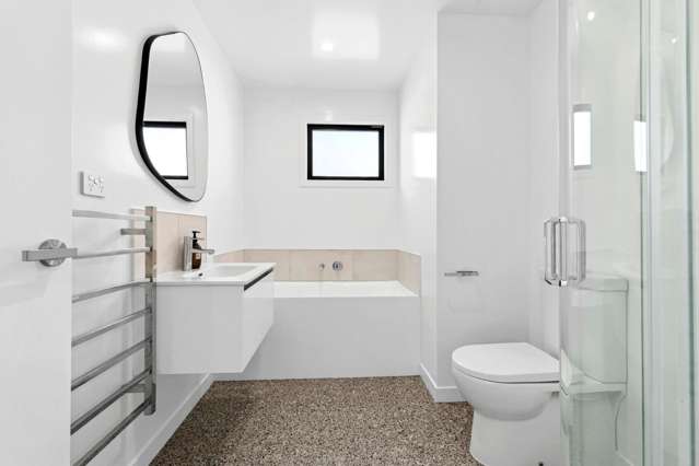 8 Golden Elm Rise 10820_3