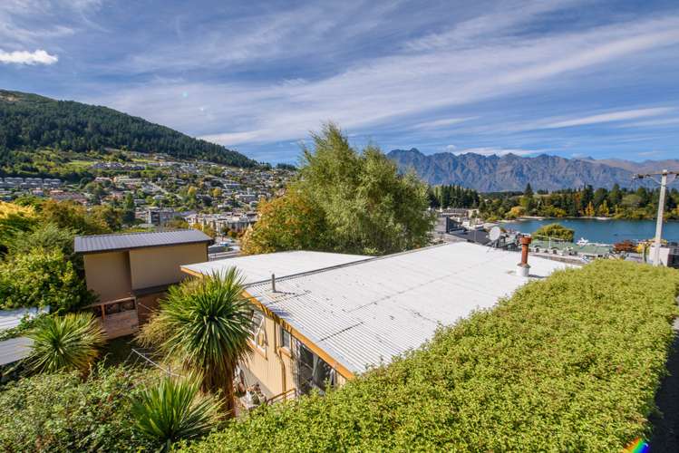 35 Man Street Queenstown_5