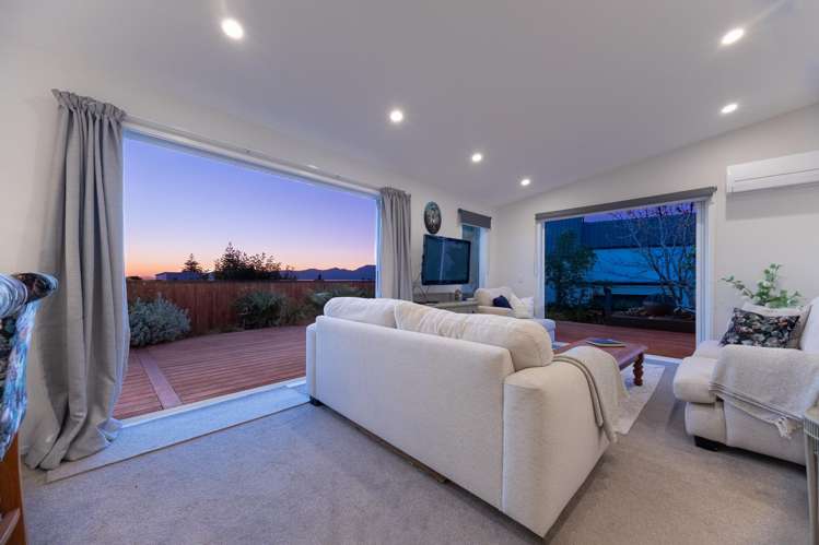67 Renown Road_4