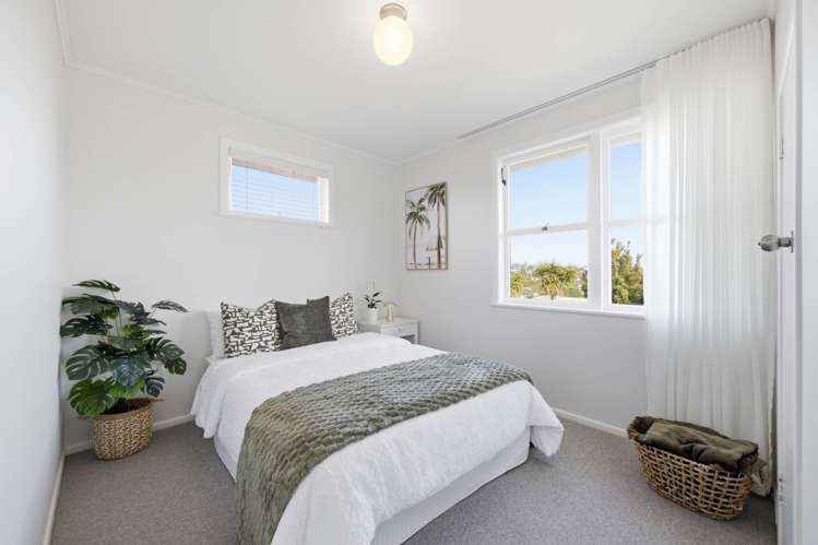 27 Hillview Avenue New Windsor_11