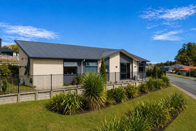 1 Sapling Lane Glenview_1