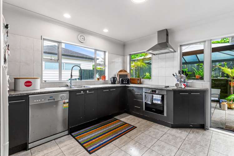 55b Sheridan Drive New Lynn_5