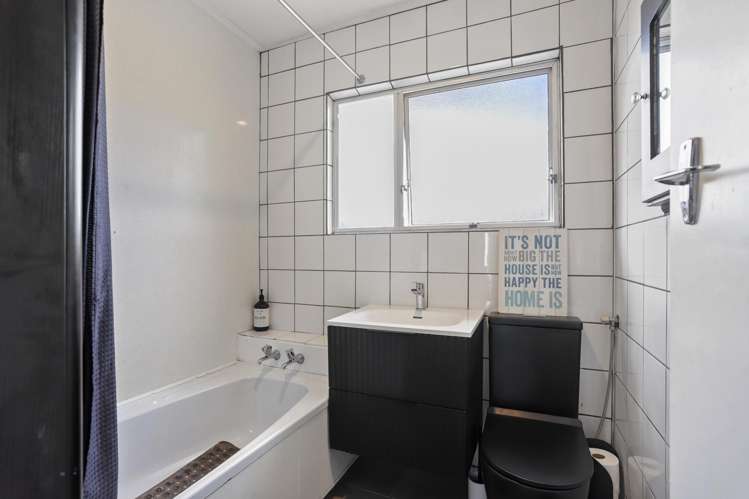 2/22c Evans Road Glen Eden_6