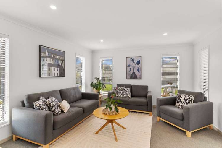 73 Oaks Drive Lincoln_5