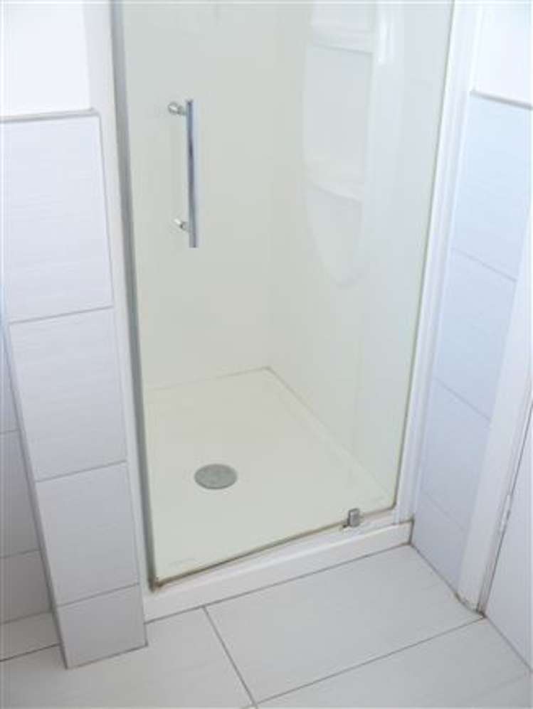 7 Livingstone Street West End_13