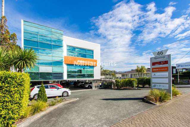 Office 5/46 Taharoto Road Takapuna_1