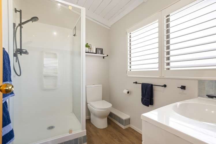 202 Beverley Terrace Whangamata_27