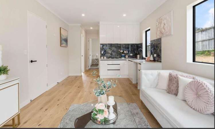 83 Gateway Park Drive, 1765_9