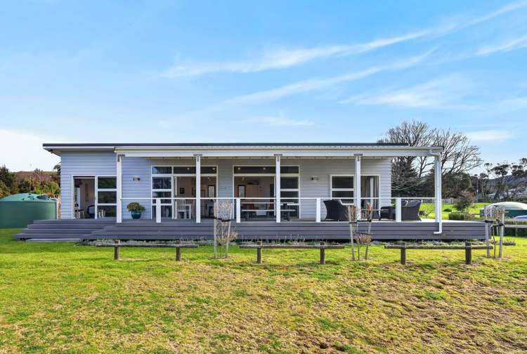 4 Pinedale Crescent_0