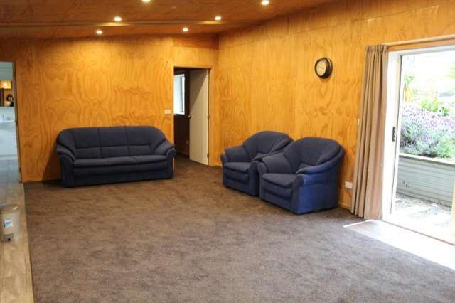 981 Colyton Road Bunnythorpe_3