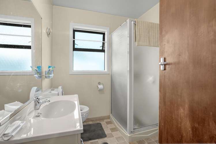 38 Westminster Road Wainuiomata_17