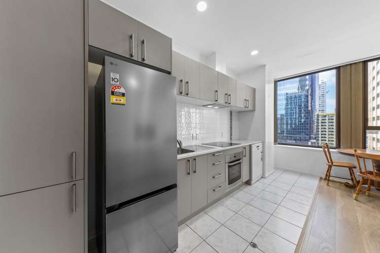 5D/105 Albert Street City Centre_6