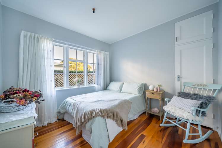 8 Military Road Boulcott_16