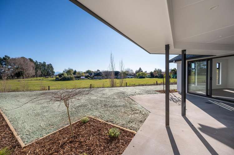 38 Hallmark Drive Richmond_10
