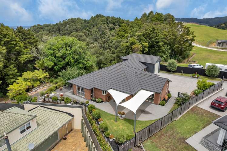 10 Myrtle Lane Te Kamo_24