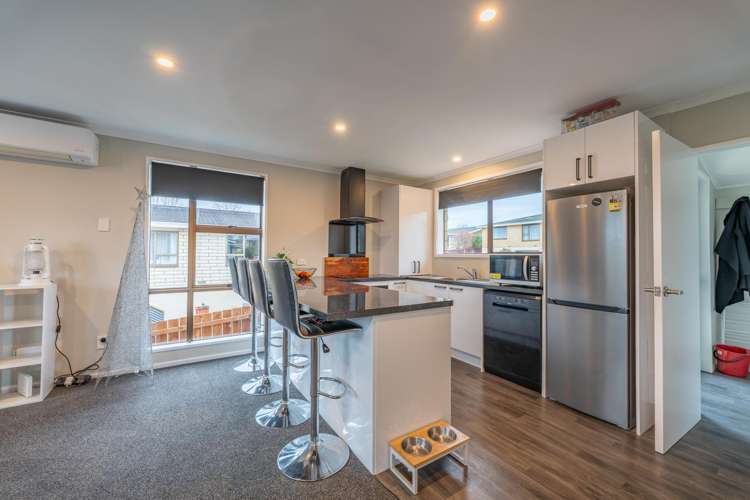 17 Huxley Street_3
