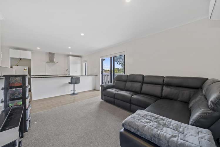 1/72 Alabaster Drive Papatoetoe_3