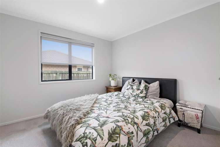 6 Kipling Crescent Owhata_13