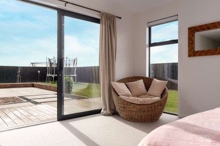 71 Halpin Drive Lincoln_15