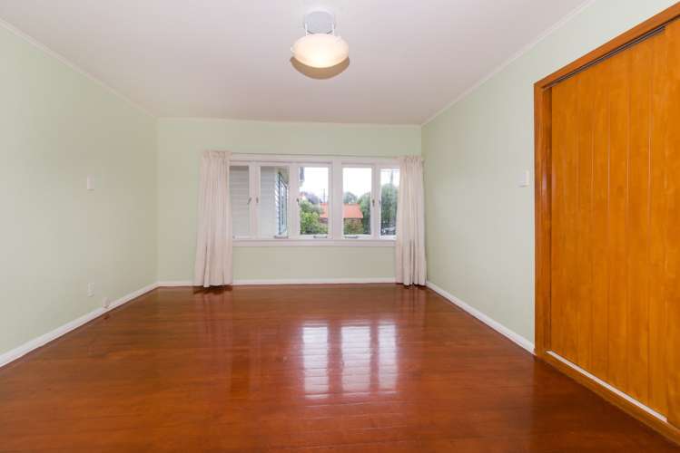 14 Kokiri Street Te Atatu South_27