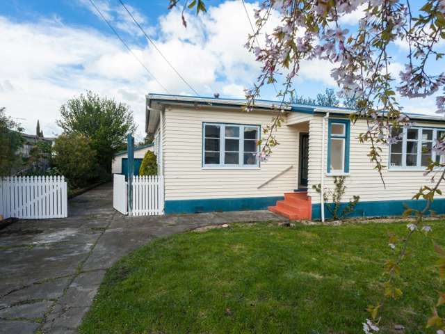 8 Birdwood Street Featherston_1