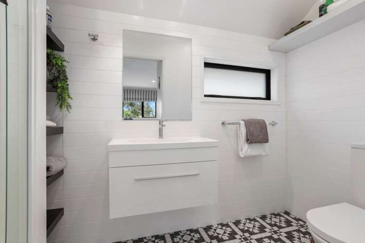 2/42 Shackleton Road Mt Eden_9