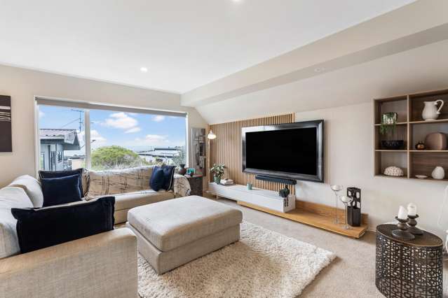 2/281A Hillsborough Road Hillsborough_3