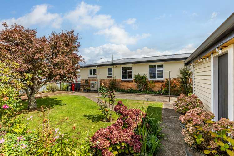 32 Totara Park Road Clouston Park_13