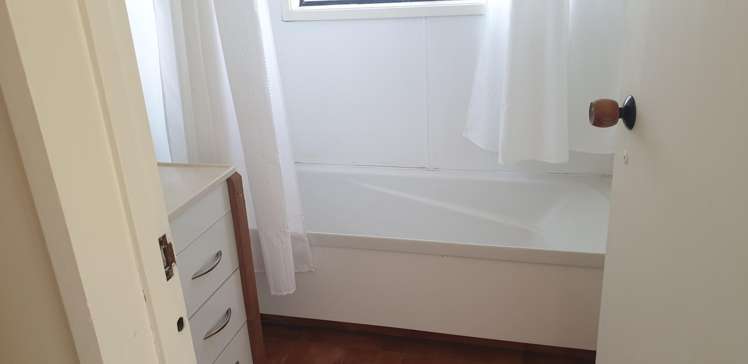 127A Lake Road Koutu_7