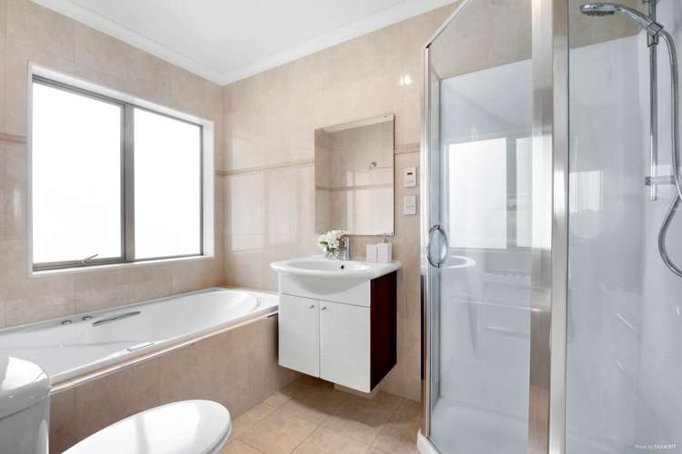 61 Medallion Drive Oteha_15