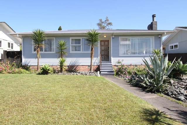 38 Hilling Street Titirangi_1