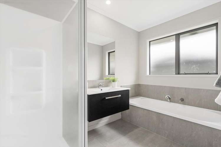 3 Shea Lane Pyes Pa_16