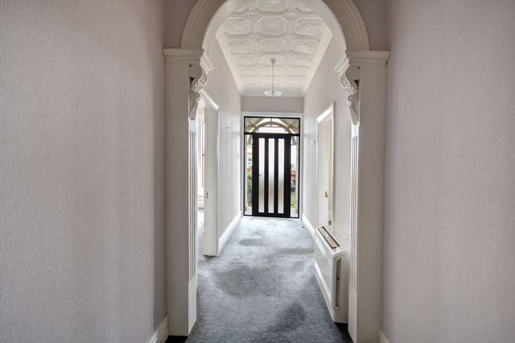 242 Macandrew Road Forbury_1