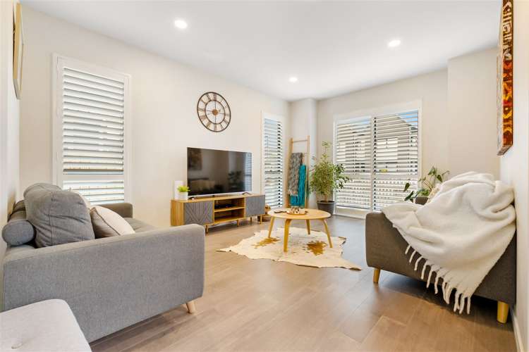 19 Hangar Lane Whenuapai_8