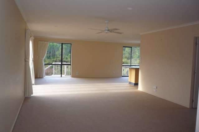 89 Roberta Crescent Orewa_4